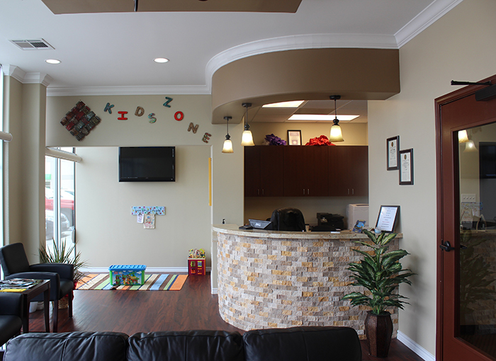 How to decorate your dental practice waiting room?  